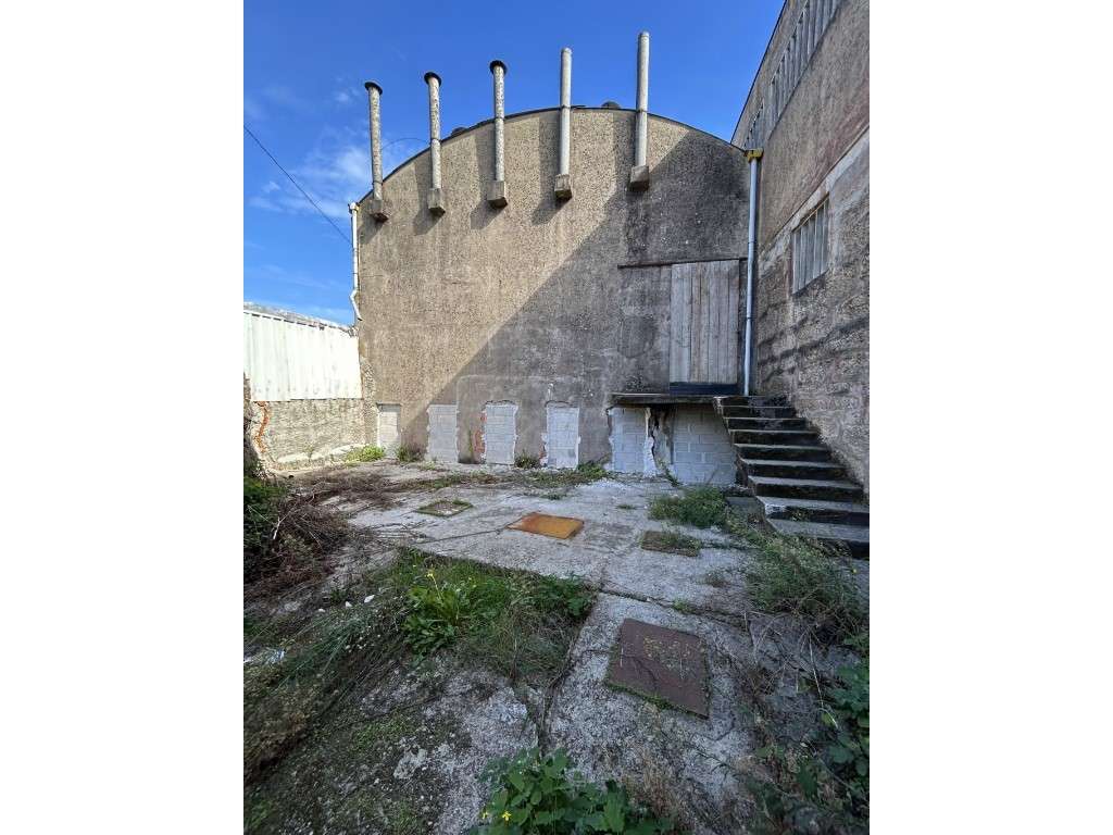 Armazém - Milheiros - Grande imagem: 4/13