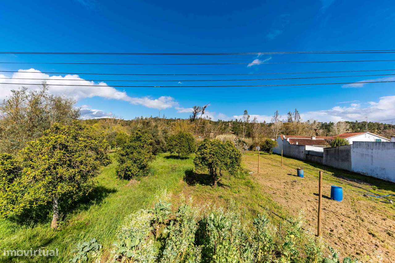 MORADIA T1 + ANEXOS E TERRENO | BEMPOSTA | ABRANTES-22