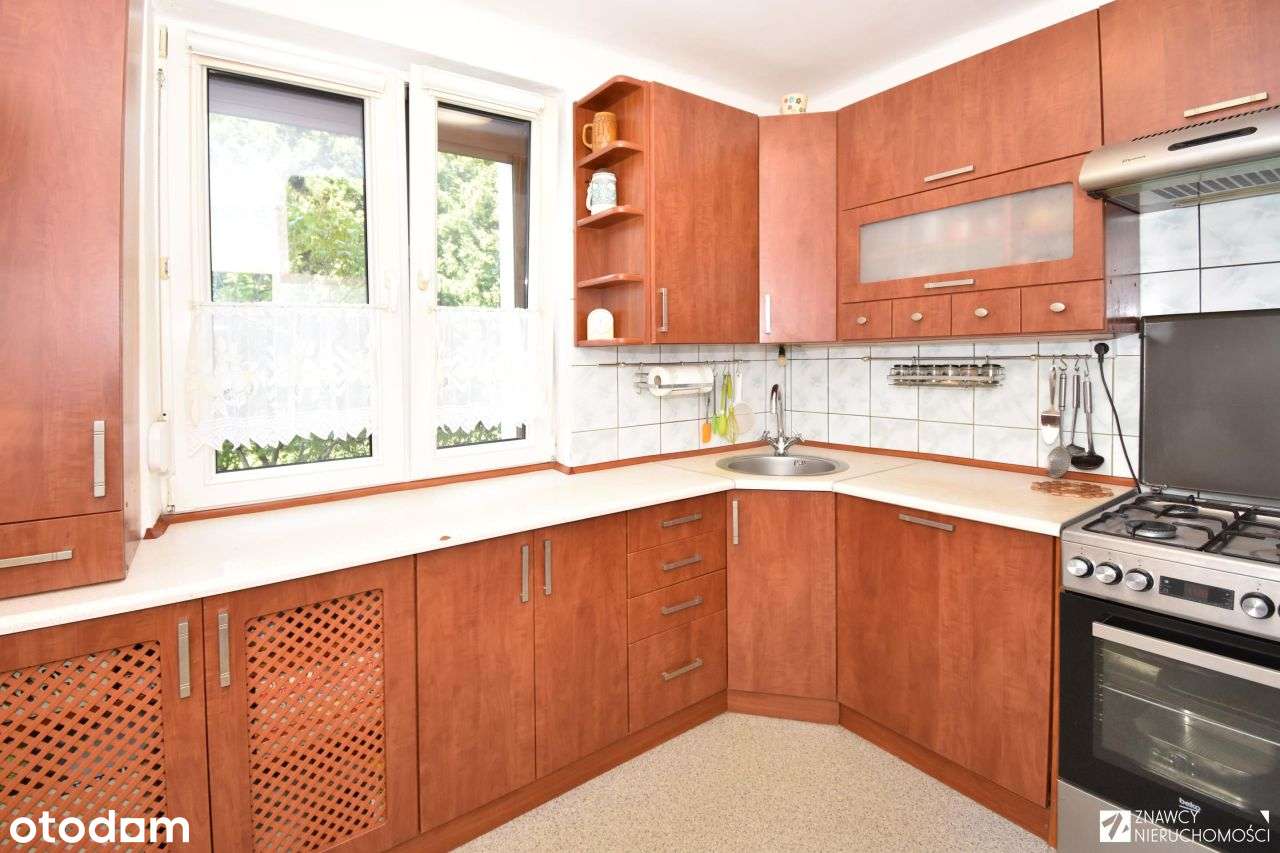 Wysoki parter, 2 pokoje z widokiem na zieleń-0