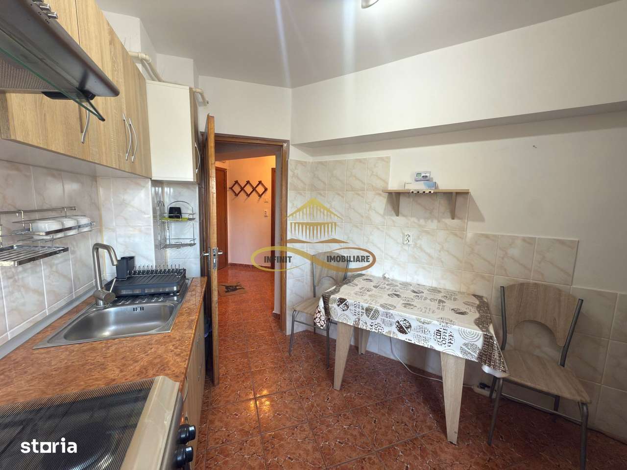 Garsoniera de vanzare langa parcul catedralei Bacau-7