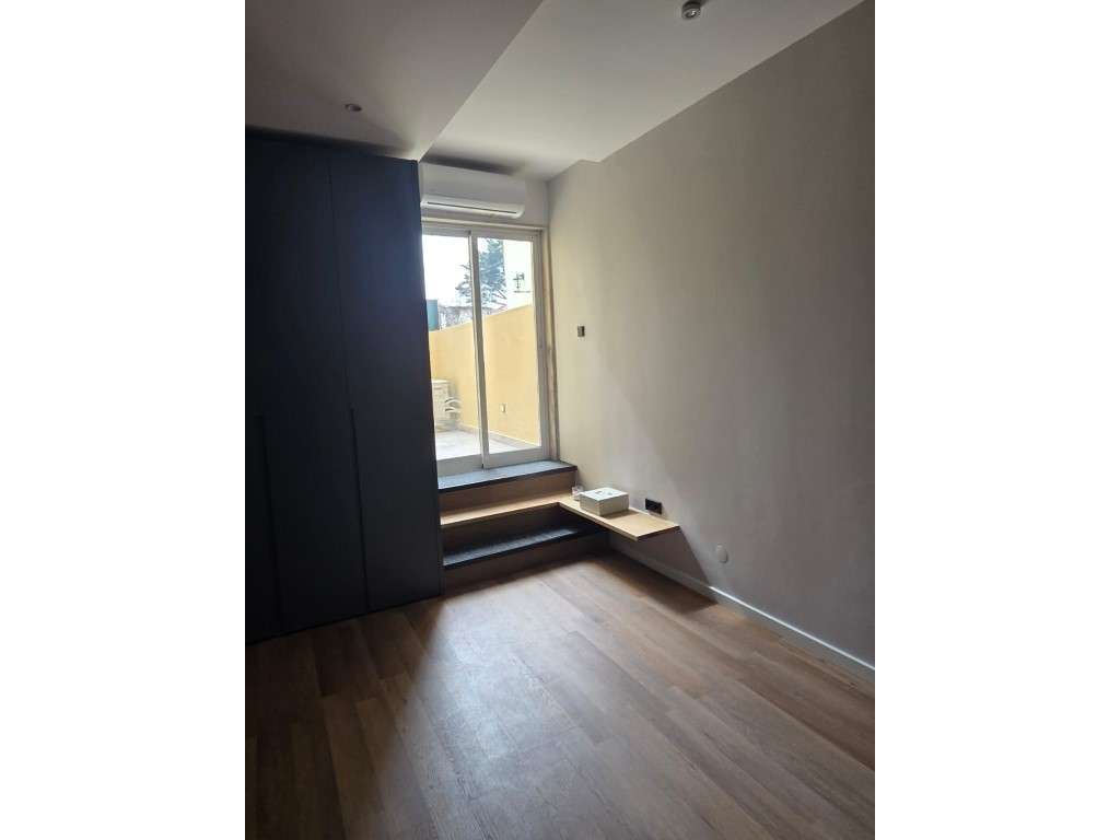 Apartamento Elegante e Contemporâneo no Centro de Algés-41