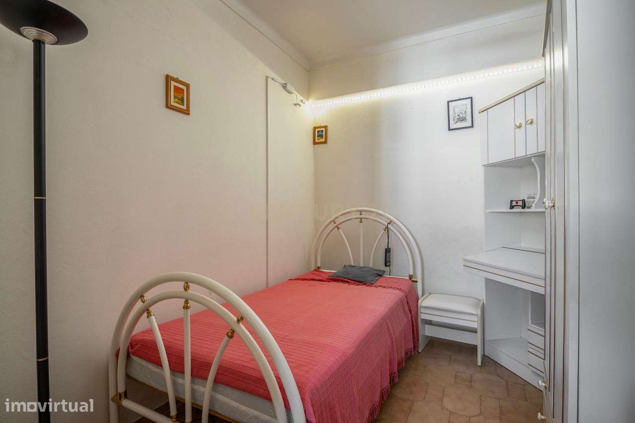 Apartamento T1+1 em excelente estado !-9