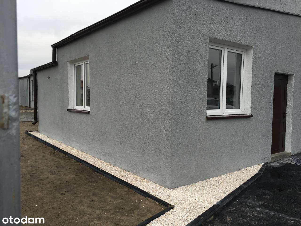 90 ARÓW  /  Nieruchomość biura , hala parking przy Drodze Krajowej nr - Pełny obrazek: 4/16