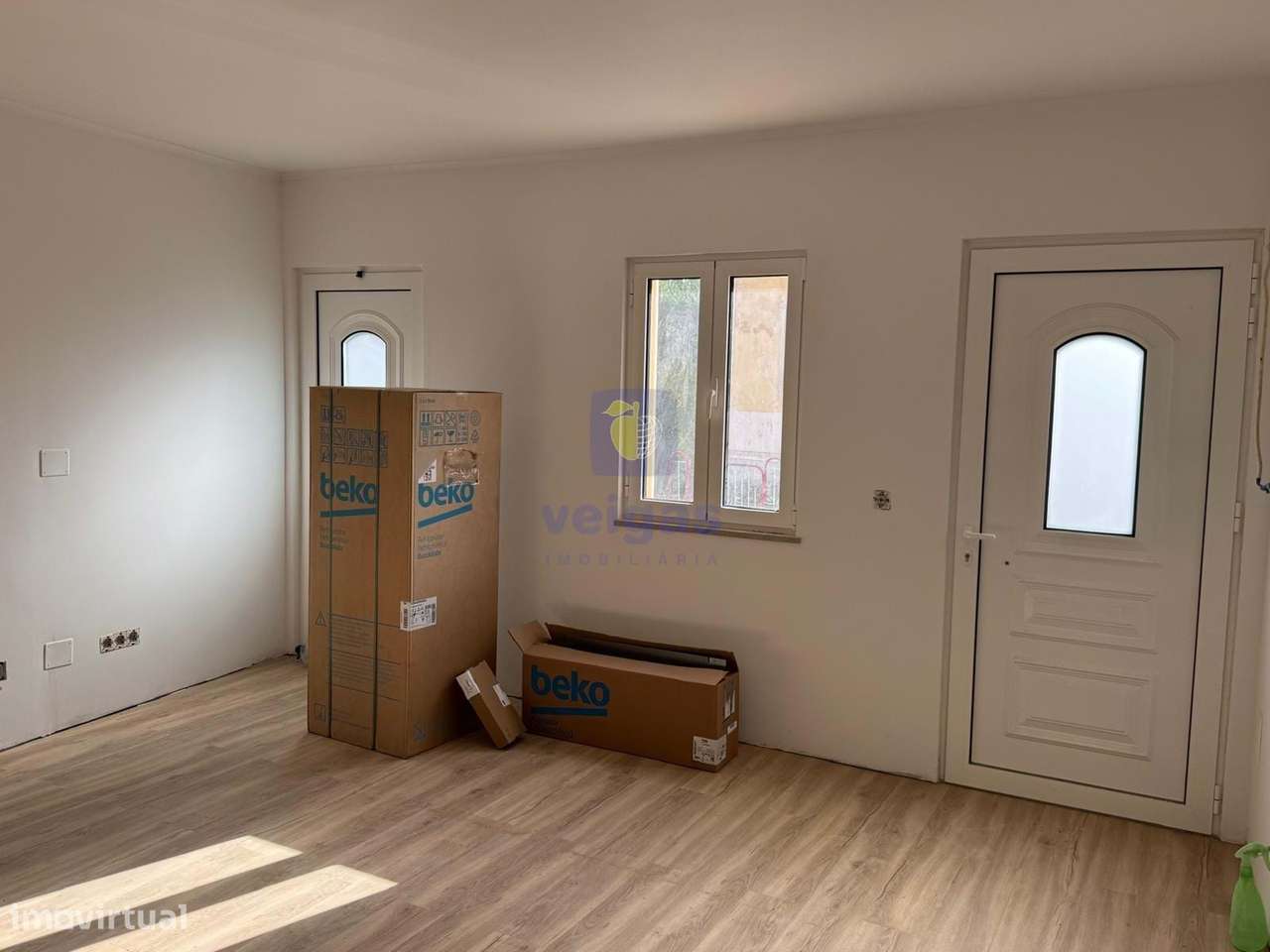 Moradia T1 Totalmente Renovada em Pombalinho - Grande imagem: 3/14