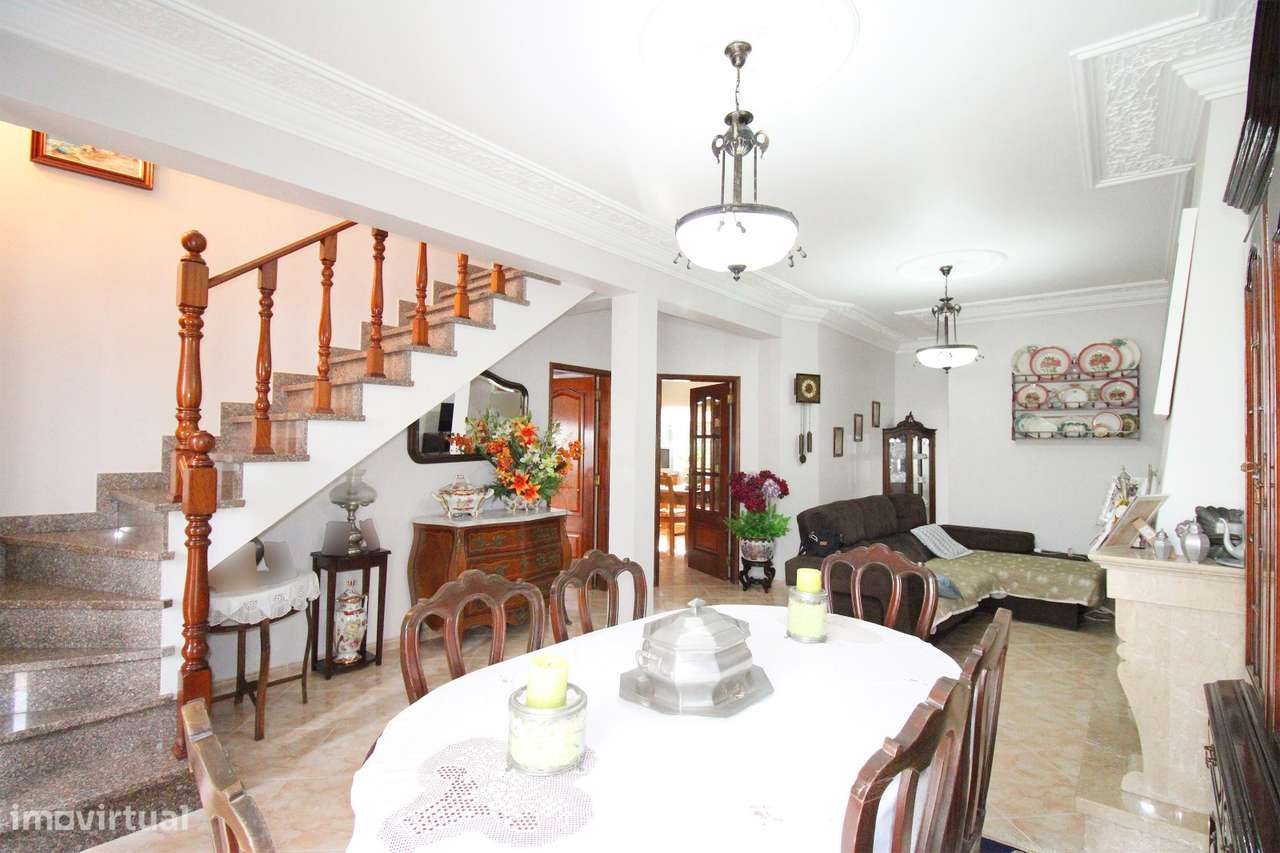 Moradia T3 +1 - Qta do Conde-17