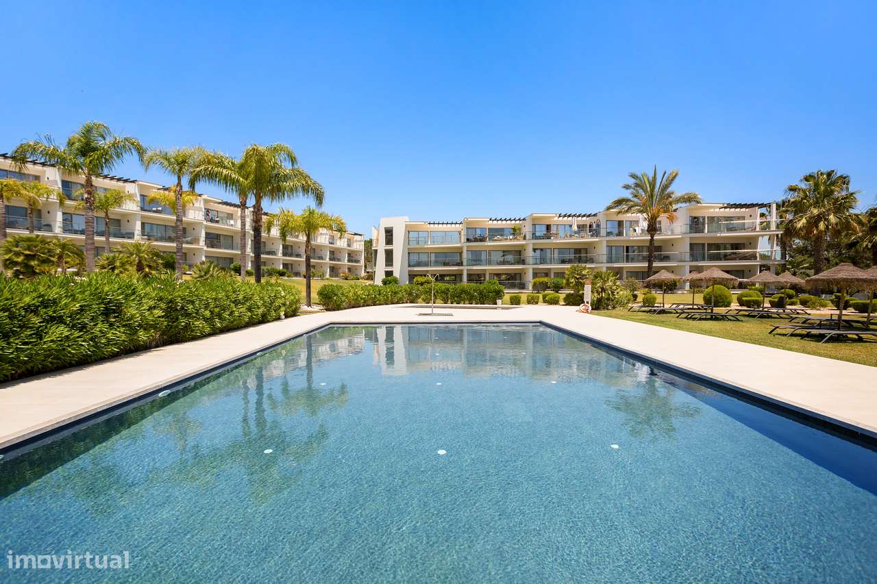 Apartamento T1 com vista mar a 600m da praia-17