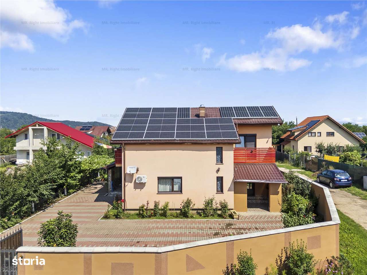 Casa Vila superba cu 5 camere si 922 mp teren Harman Brasov-0