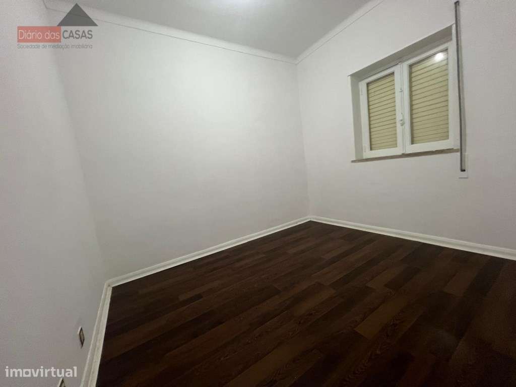 Moradia T4 com Lote de 690 m²-7