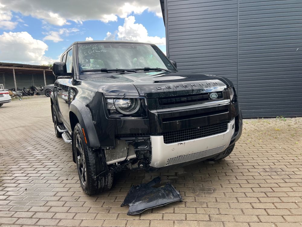 Land Rover Defender 110 P300 2023