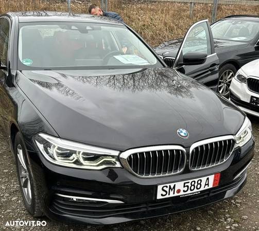 BMW Seria 5 530e iPerformance Aut. - 1