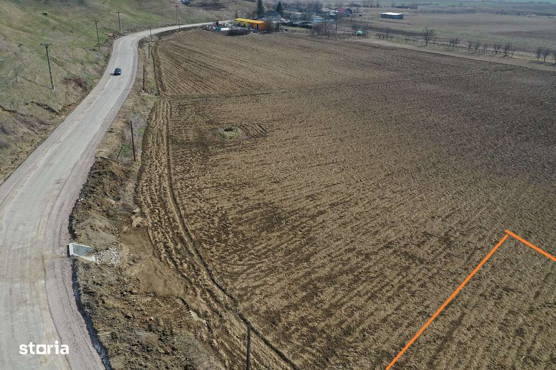 Teren Stradal Prajesti Ursoaia Langa Vasion 42 Deschidere-7