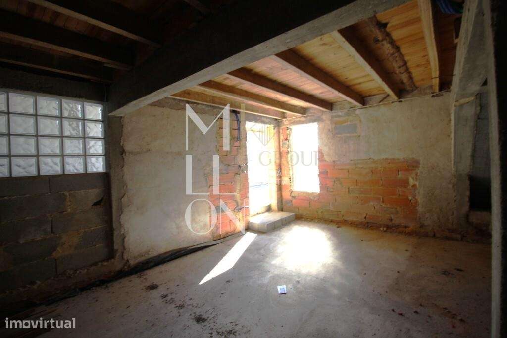 Moradia T3+1 no Troviscal – Totalmente Remodelada-9