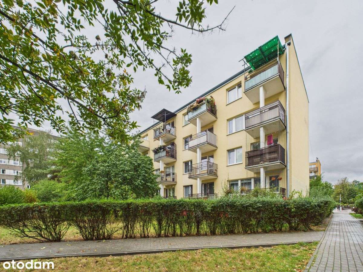 Nowoczesne mieszkanie z balkonem po remoncie-18