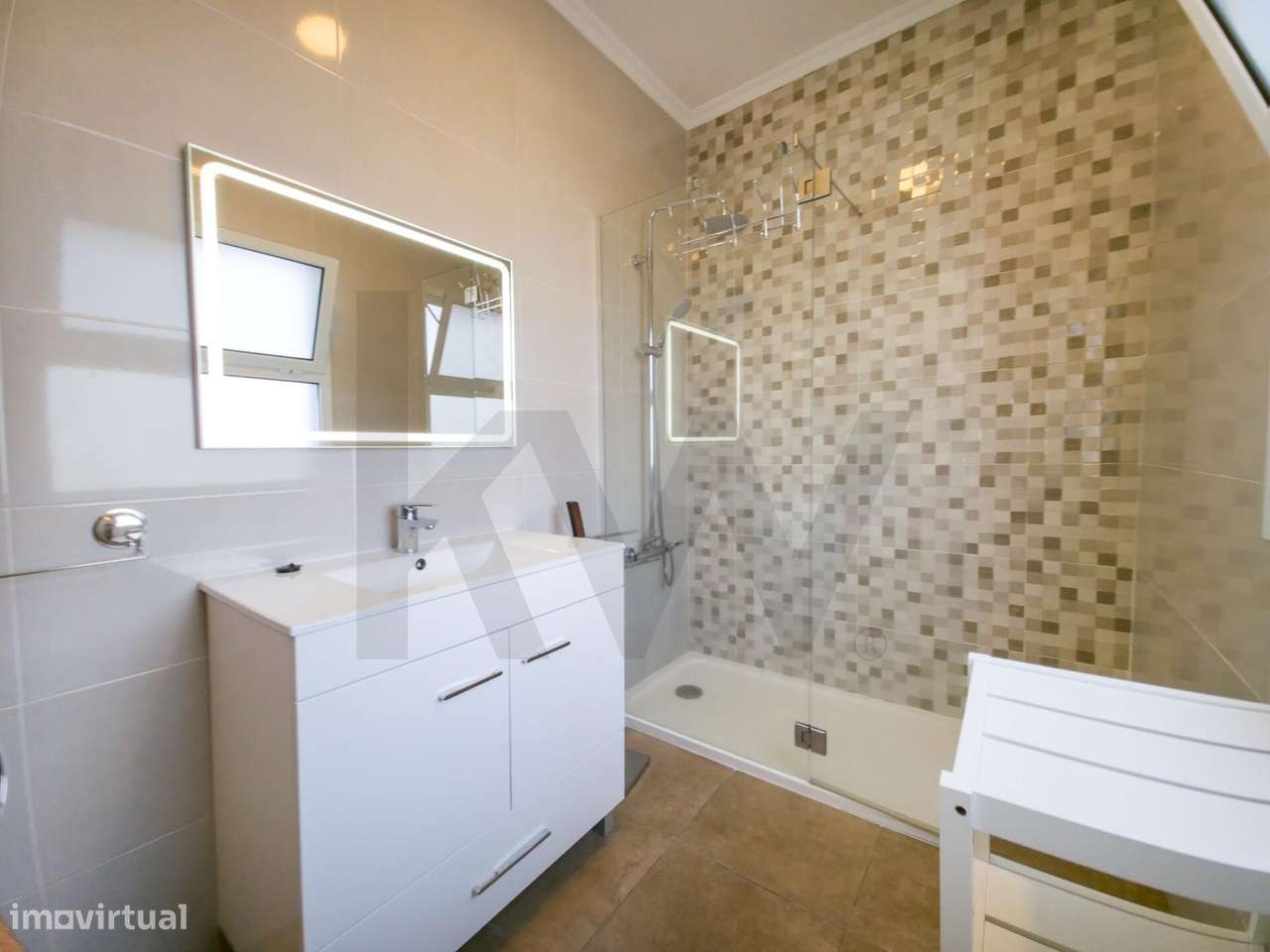 Moradia T4 de Excelência com Vista Mar | Candelária |Ponta Delgada-23