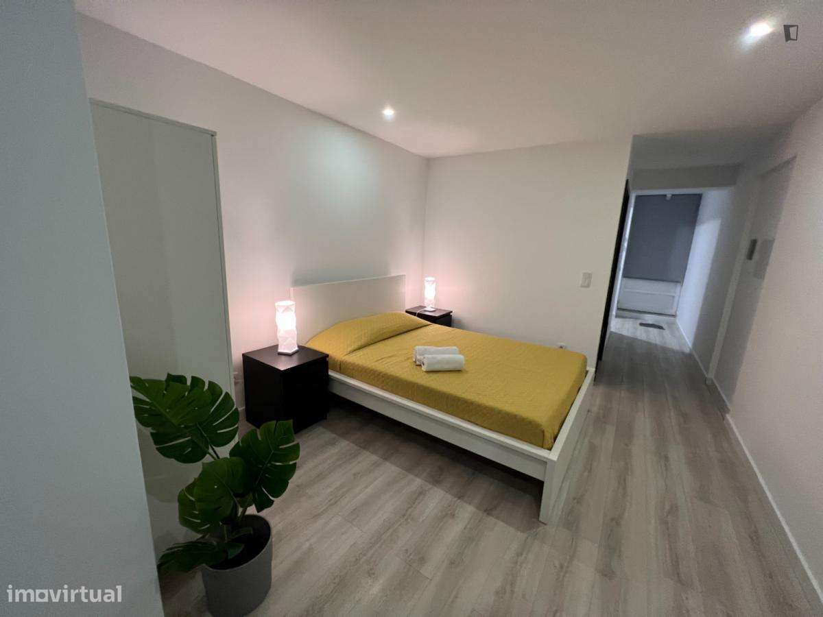 Estúdio - localizado em Cedofeita Porto - Grande imagem: 4/10