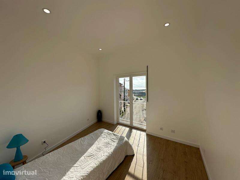 Moradia T2 Remodelada com Vista Mar Próxima das Praias na Lourinhã-16