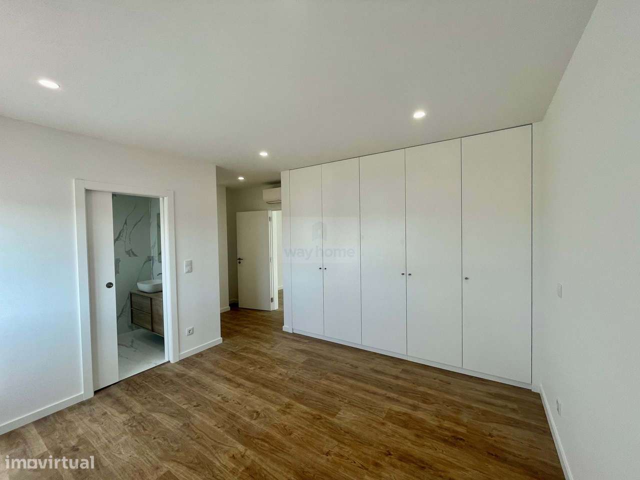 Moradia nova T6 na Ventosa - Torres Vedras-21