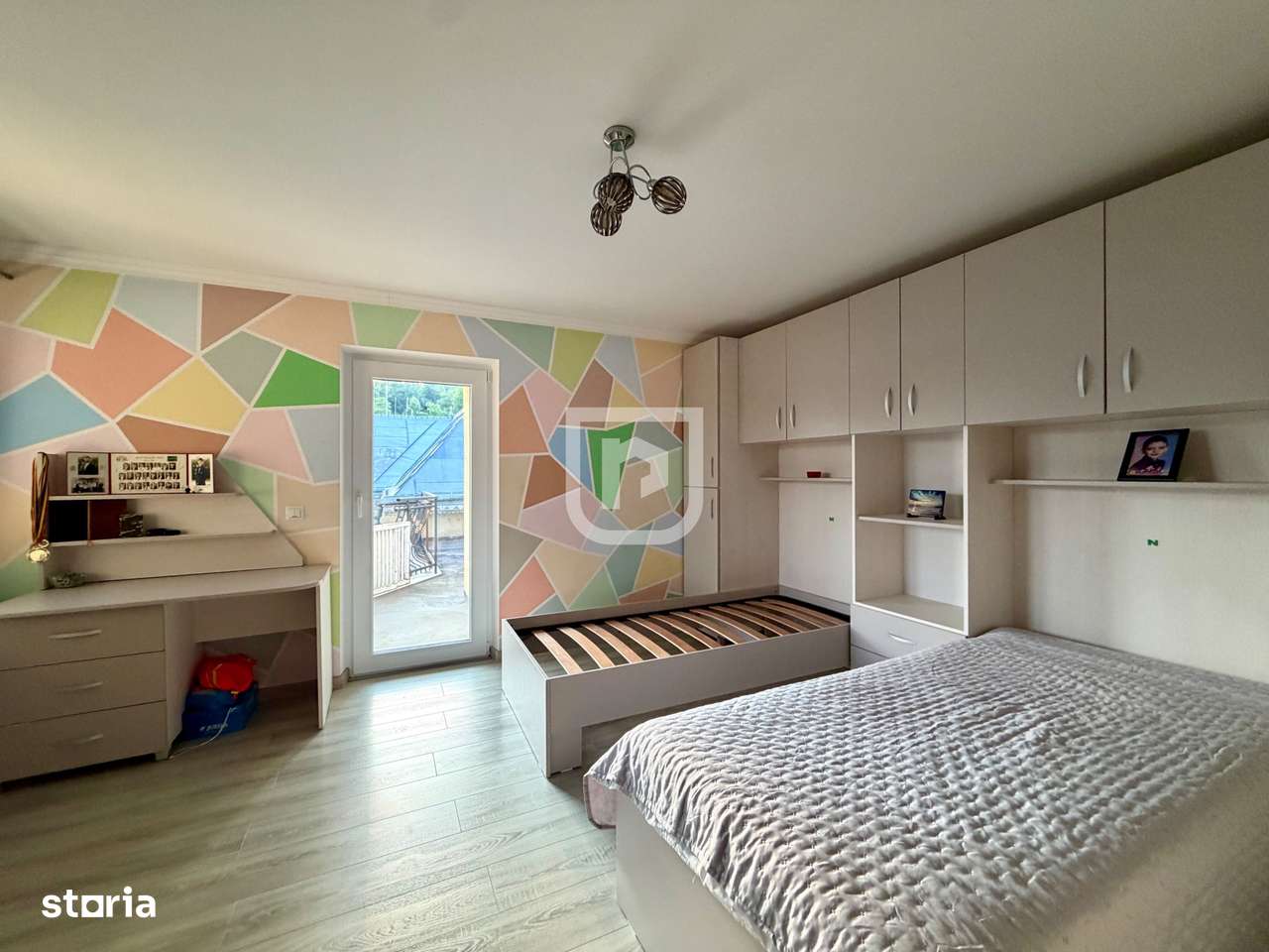 Casă 5 camere, 2.800 mp teren, Dărmănești – 13 km Suceava-10