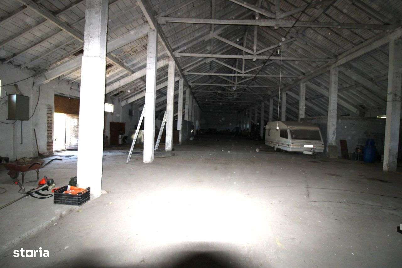 Hala in Independenta - Imagine principală: 5/7