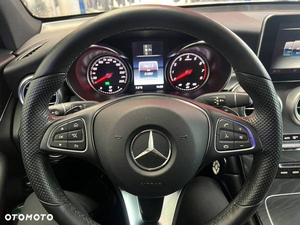 Mercedes-Benz GLC 300 4Matic 9G-TRONIC AMG Line Plus - 9