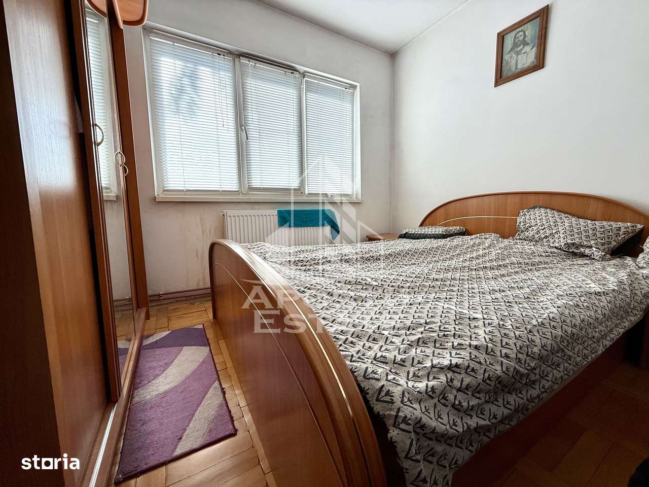 Apartament cu 3 camere, etajul 1, centrala proprie, zona Sagului - Imagine principală: 4/6