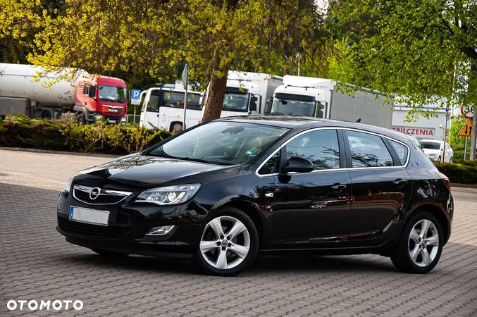 Opel Astra 1.4 Turbo Cosmo - 32