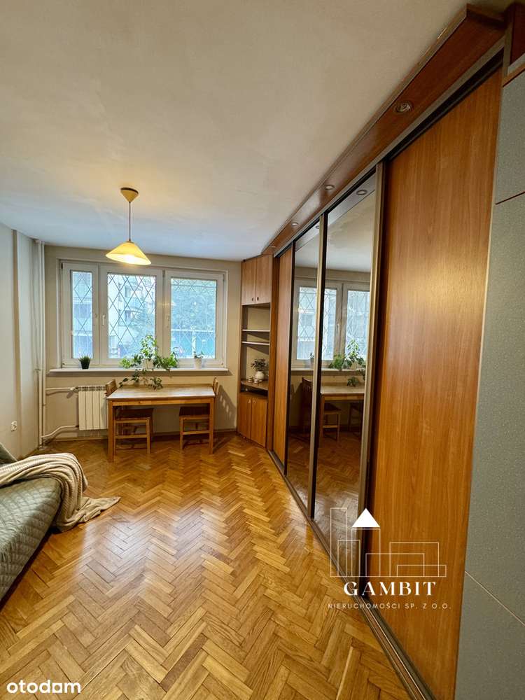 Rozkładowa kawalerka w idealnej lokalizacji-3