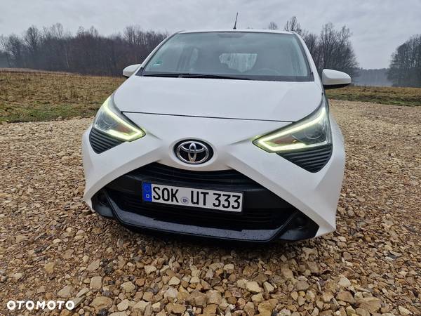 Toyota Aygo x-play - 5