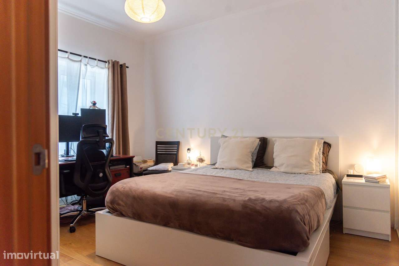 Moradia T2  Remodelada - Agualva Cacém - 167M2 - Grande imagem: 5/20