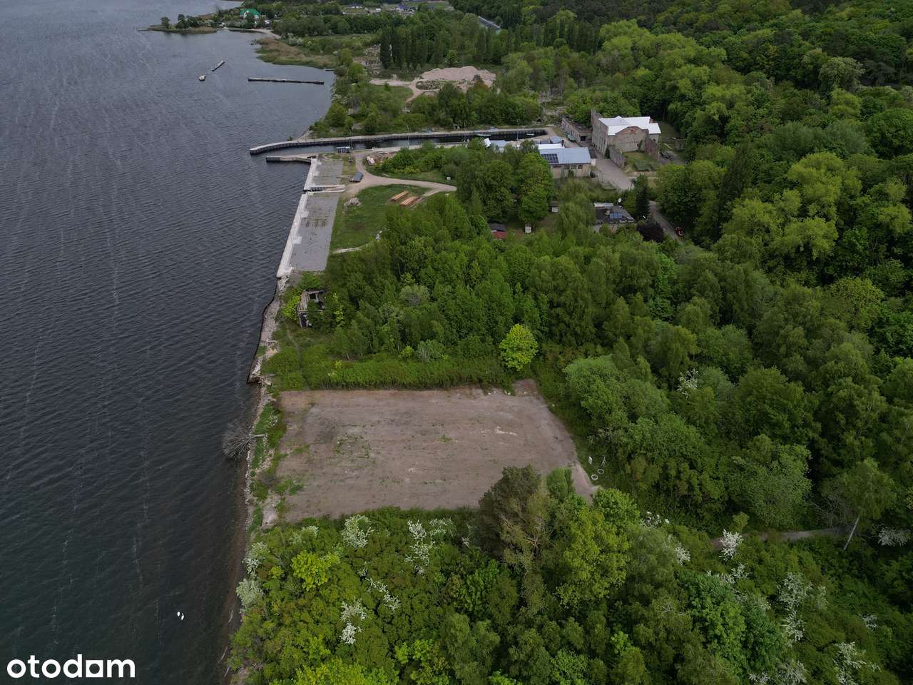 Atrakcyjne działki z pozwoleniem na budowę 4 szeregówek - 16 lokali-5