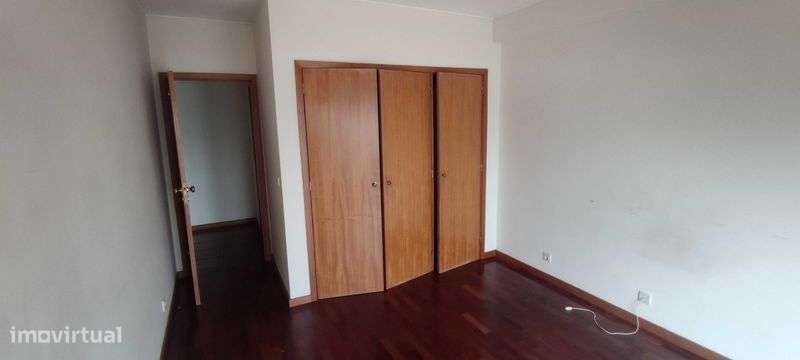 Apartamento T2 - Arrenda-se - Grande imagem: 4/5