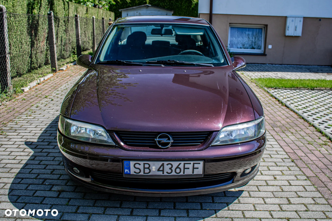 Opel Vectra 1.6 Comfort - 8