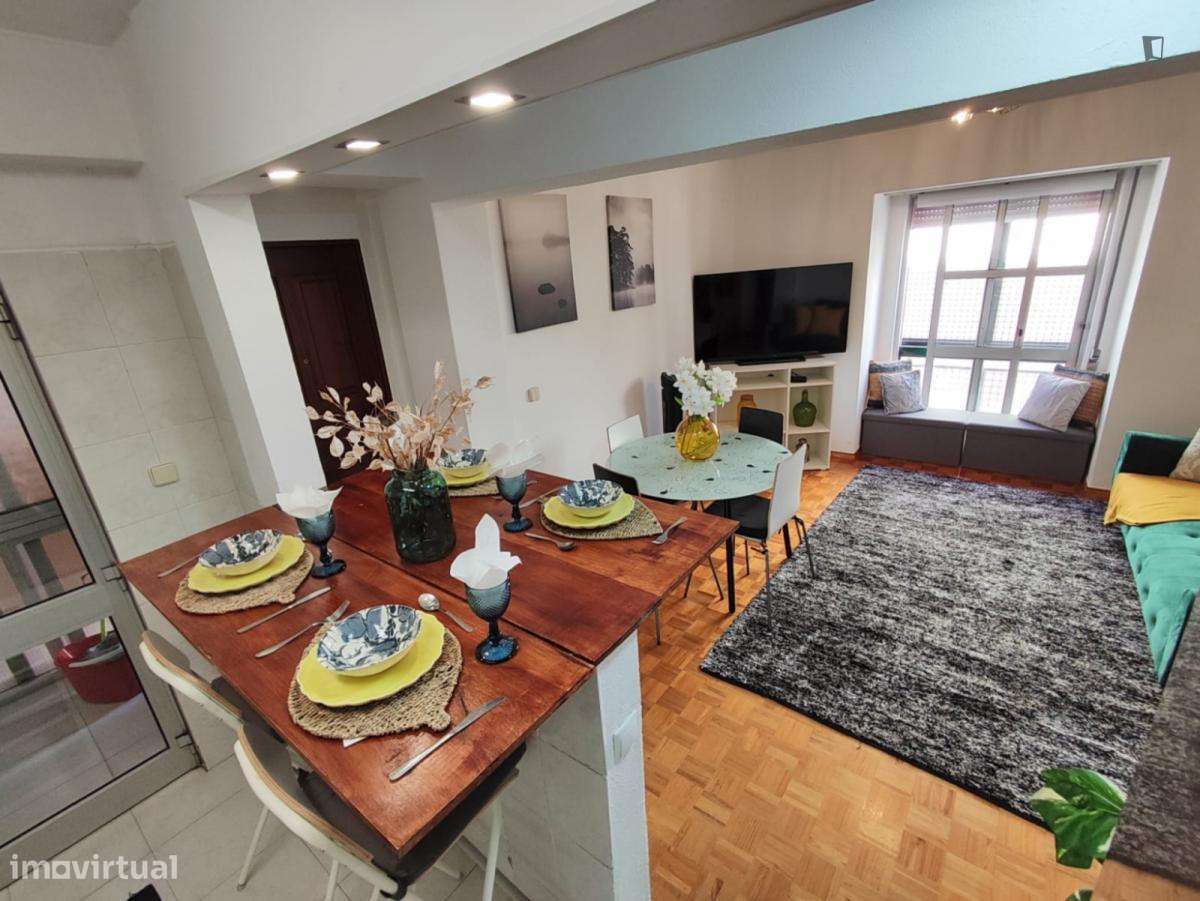Apartamento com 2 quartos - localizado em Benfica Lisbon - Grande imagem: 4/9