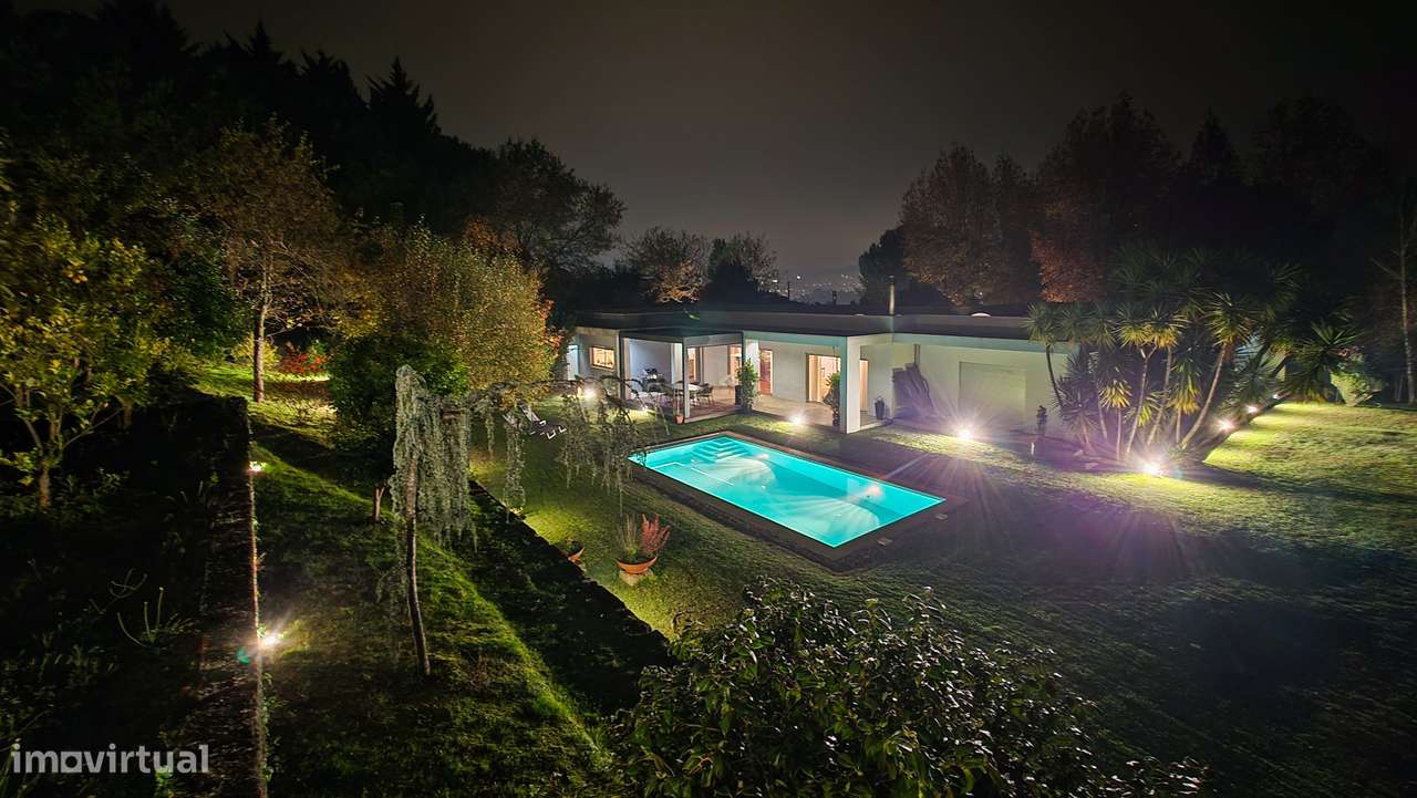 Moradia Individual T4 à venda em Vizela-8