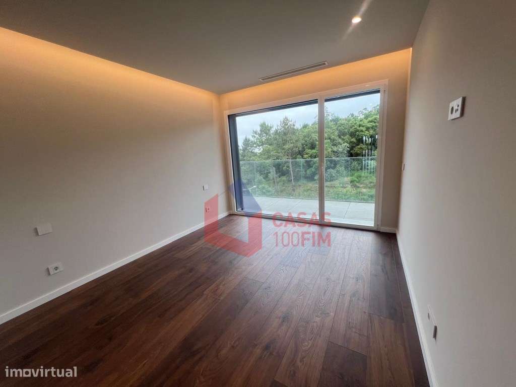 T3 duplex de luxo em Leiria com terraço, jacuzzi e vista panorâmica...-7