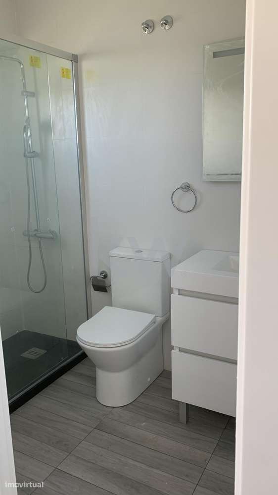 T3 Renovado em Carcavelos – Conforto e Centralidade - Grande imagem: 5/16