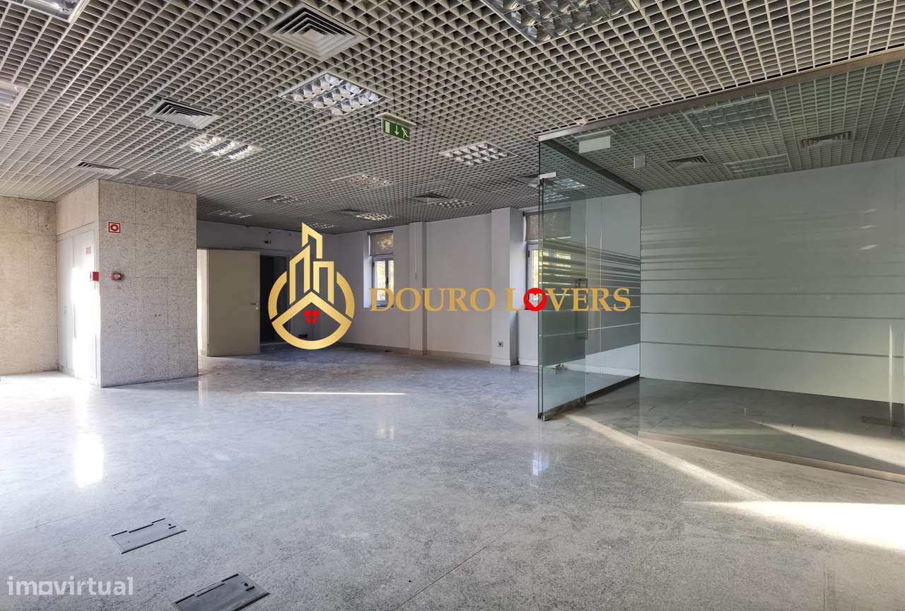 Espaço Comercial Cête - Paredes - Grande imagem: 3/14