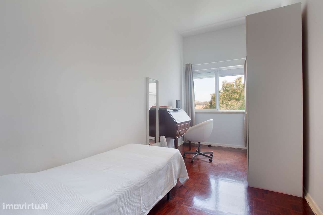 Apartamento T2, São João da Caparica-6