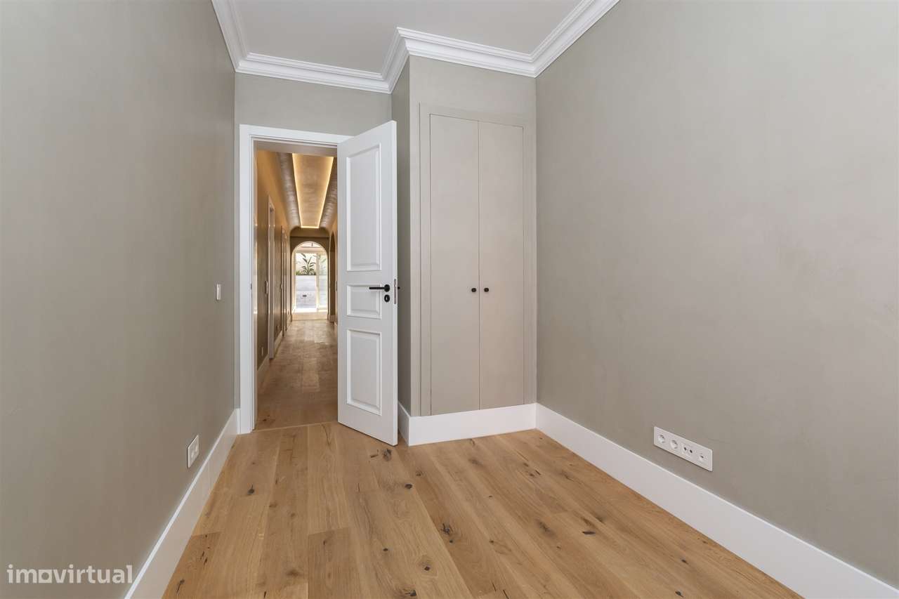 Apartamento T3 nas Avenidas Novas, Lisboa-24