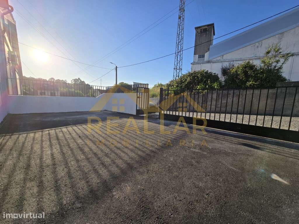 Armazém em Milheirós- Maia - Grande imagem: 4/25