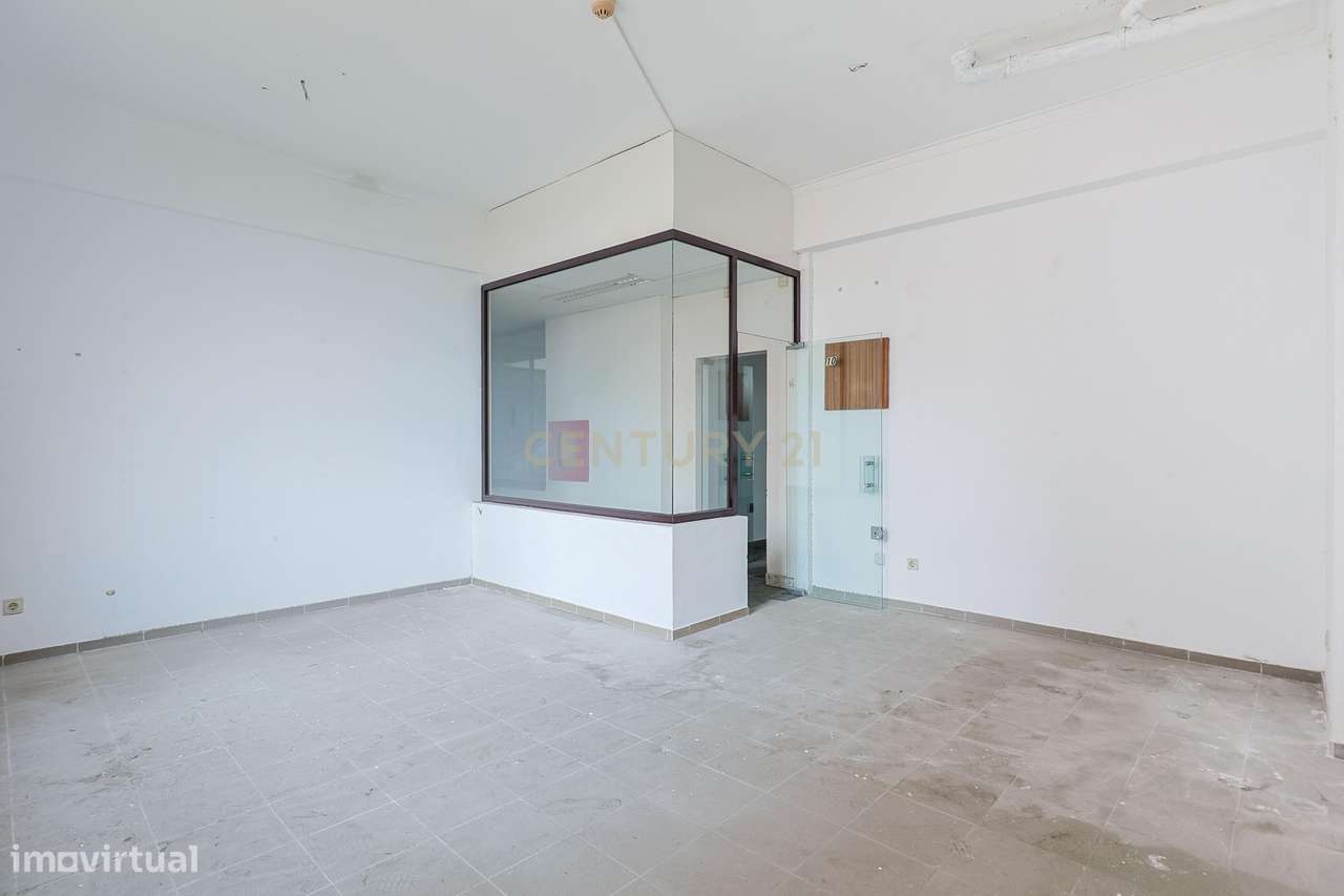 11 Lojas à Venda em bloco | 326 m²-9