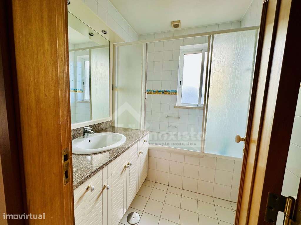 Moradia T6 pronta a habitar com piscina em Lousã-19