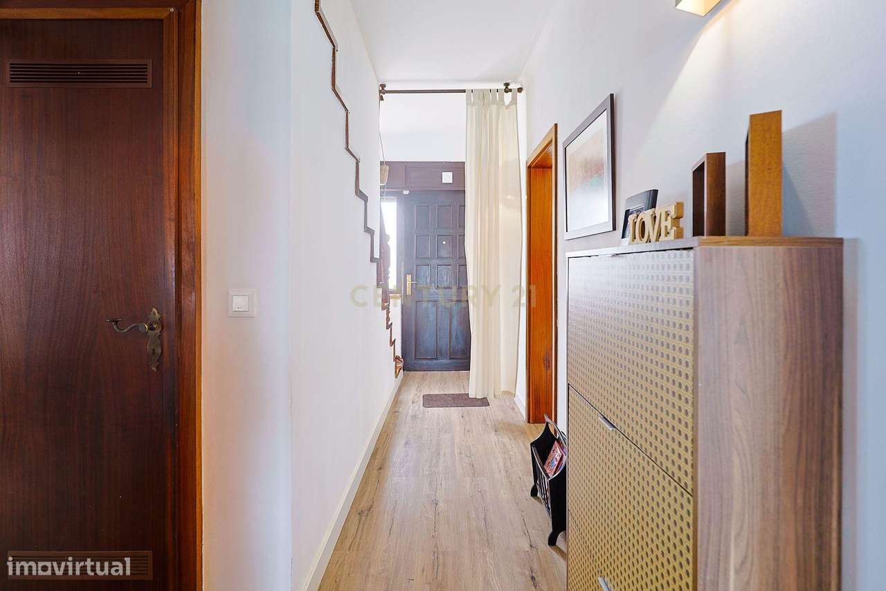 Moradia, 153 m², Charneca de Caparica e Sobreda - Grande imagem: 5/54