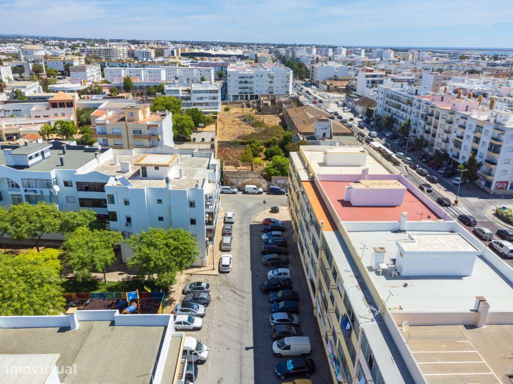 Terreno com Casa em ruínas no Centro de Olhão-29