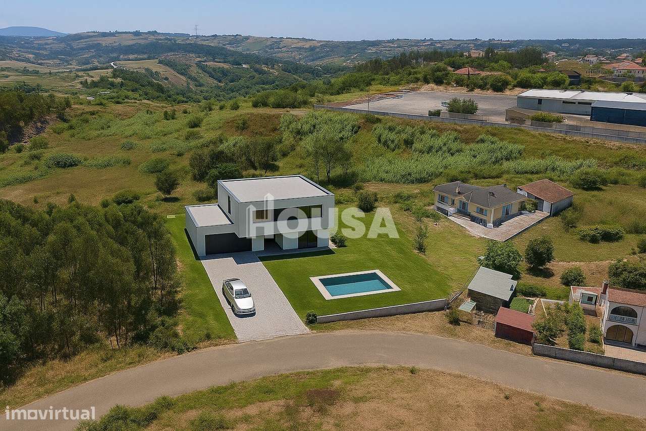 Terreno com 4.340m2 nas Cortes, Leiria. - Grande imagem: 2/56