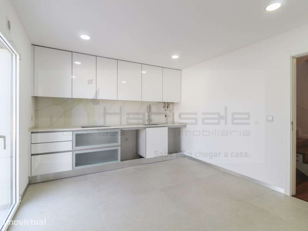 Moradia junto a Quinta da Marinha, a 1,5 Km da praia do Guincho-4