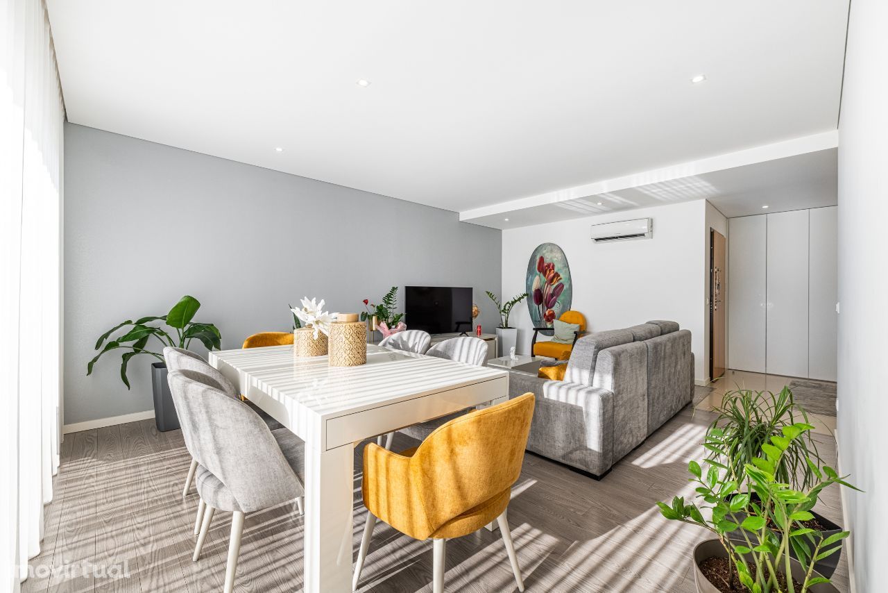 Apartamento T3 semi-novo em Landim, V. N de Famalicão!