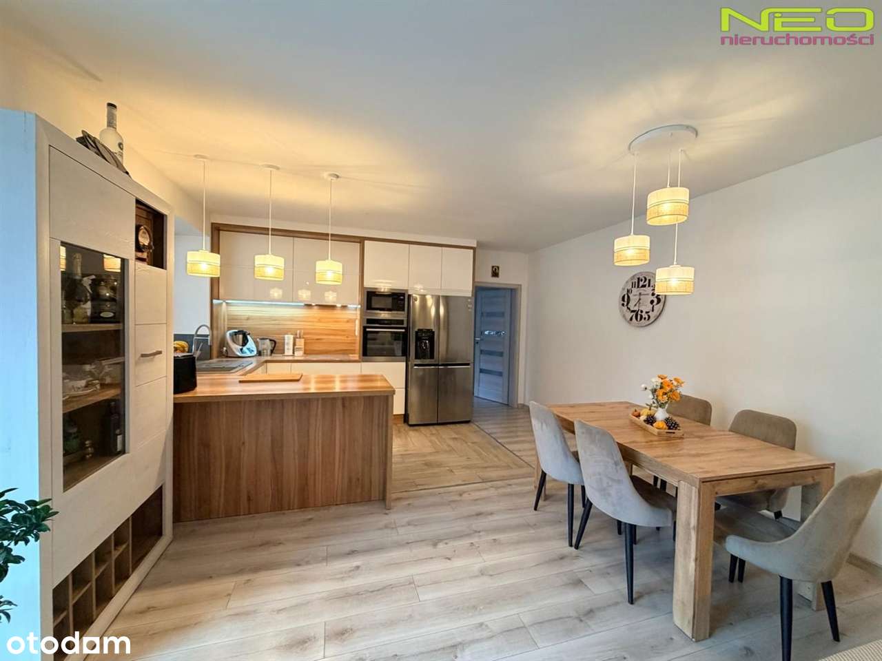 Przestronny dom -garaż - Pełny obrazek: 1/18