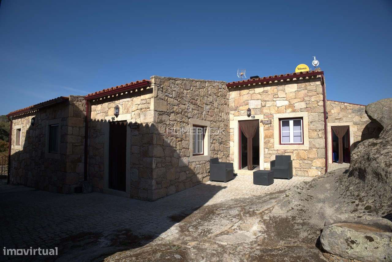 Conjunto de Casas de Aldeia para Turismo Rural – Vale do Côa-13