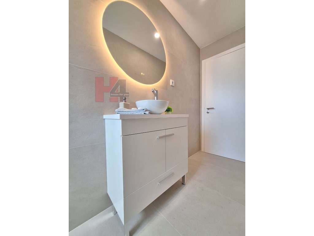 Apartamento T3 totalmente remodelado em Benfica-19